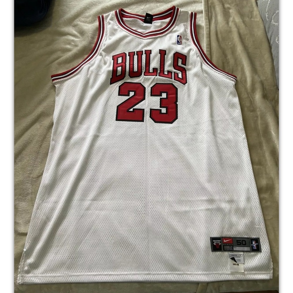 Michael Jordan Authentic Nike Home Chicago Bulls Jersey 1996-1997
